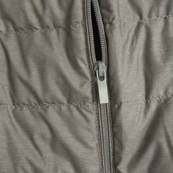 Uniqlo Puffer Jacket Womens XL/L*Gray Lightweight Down Full Zip Packable Quilted - Picture 3 of 8